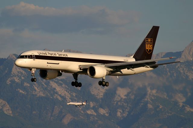 Boeing 757-200 (N404UP)