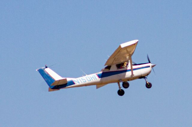 Cessna Commuter (N150HF)