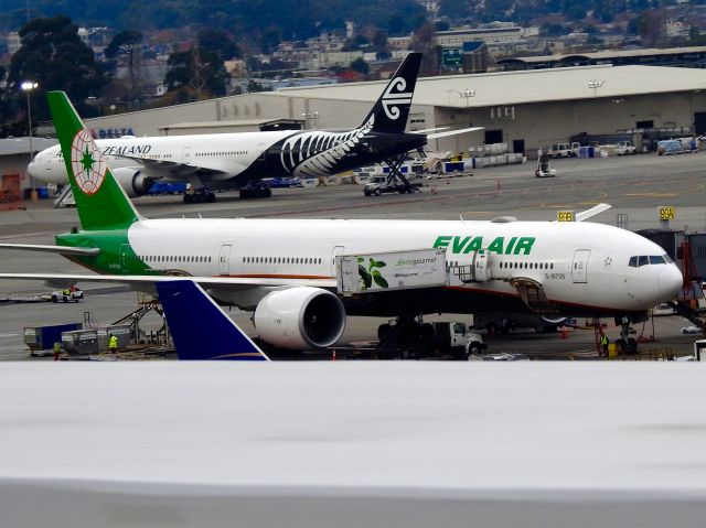 BOEING 777-300ER (B-16736) - EVA17 SFO-TPE