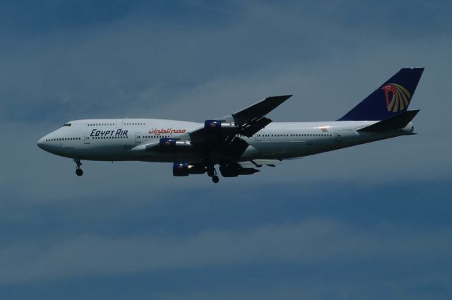 BOEING 747-300 (SU-GAM) - Final Approach to Narita Intl Airoport Rwy34L on 1997/06/14