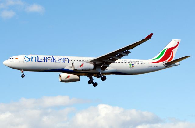 Airbus A330-300 (4R-ALP)