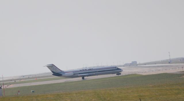 McDonnell Douglas DC-9-30 (N205US) - 110912 USA Jet waiting for Rwy19R clearance