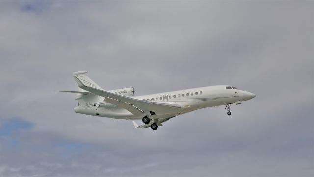 Dassault Falcon 7X (G-CRNS)