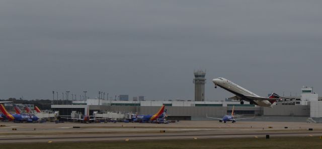 Boeing 717-200 (N921AT)