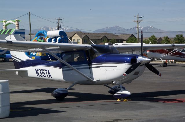 Cessna Skylane (N35TA)