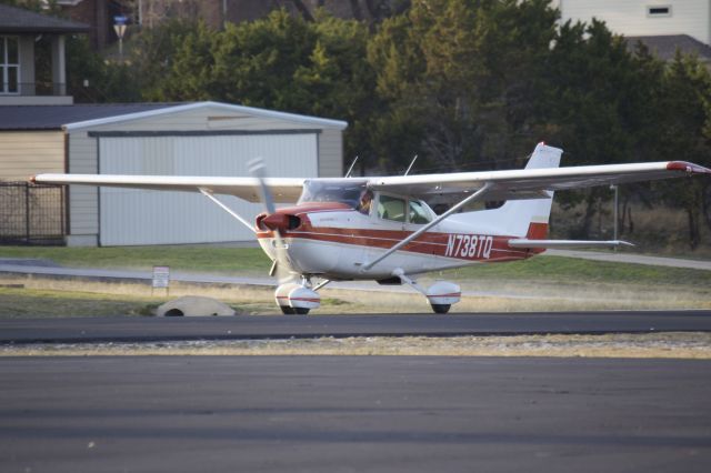 Cessna Skyhawk (N738TQ)