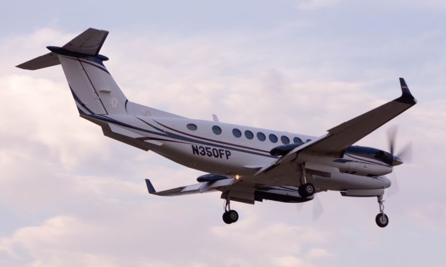 N350FP — - N350FP landing on 11L at Fresno Yosemite Int.