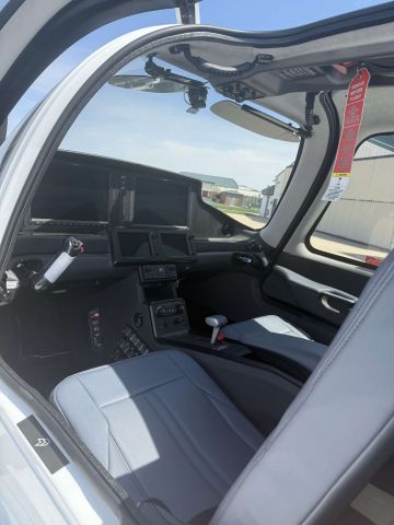 Cirrus SR-20 (N7620U)
