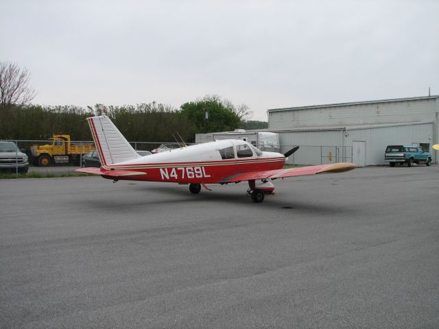 Piper Cherokee (N4769L)