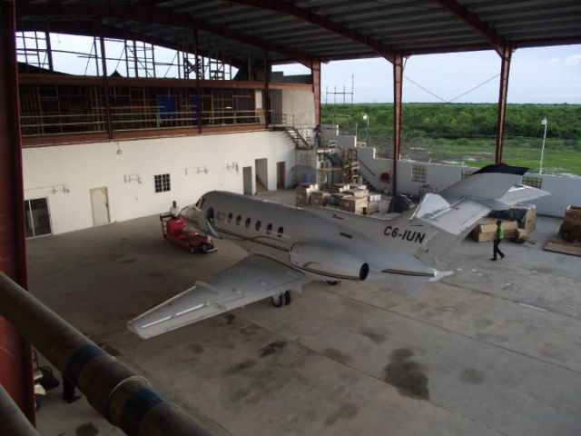 Hawker Siddeley HS-125-400 (C6-IUN)