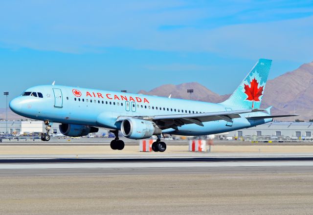 Airbus A320 (C-FNVV) - C-FNVV Air Canada 1993 Airbus A320-211 C/N 404 -  Las Vegas - McCarran International (LAS / KLAS) USA - Nevada, November 17, 2011 Photo: TDelCoro