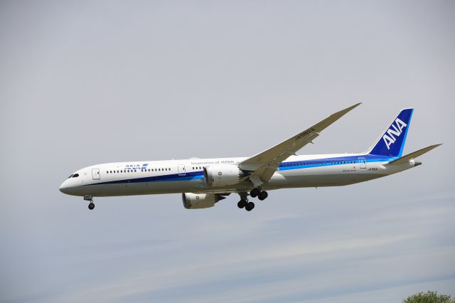 BOEING 787-10 Dreamliner (JA982A) - May 26, 2024: HND-HKD.