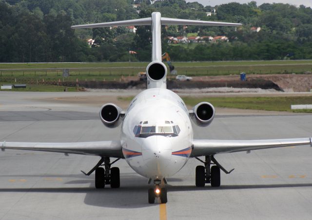 BOEING 727-200 —