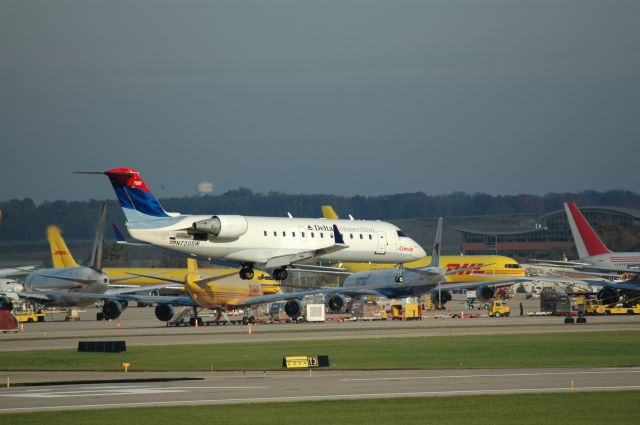 Canadair Regional Jet CRJ-200 (N720SW)