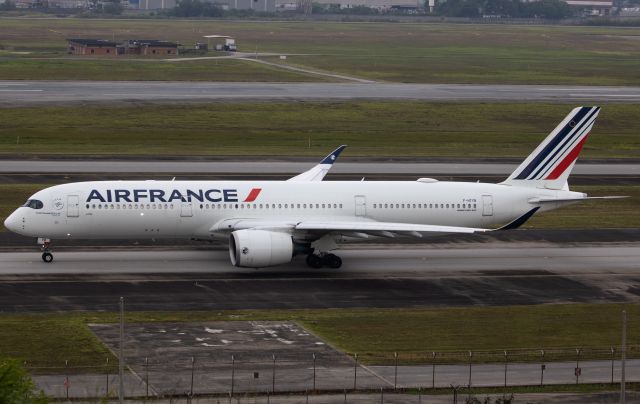 Airbus A350-900 (F-HTYB)