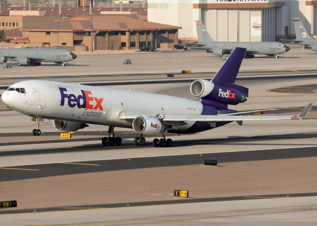 Boeing MD-11 (N617FE)