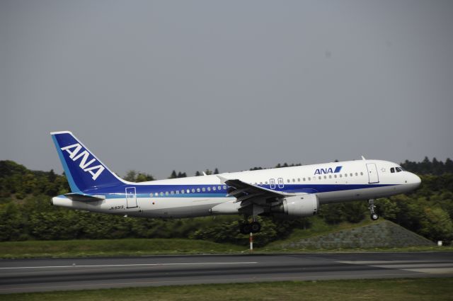 Airbus A320 (JA8313) - Approach to Narita Intl Airport Rwy16L on 2013/05/06