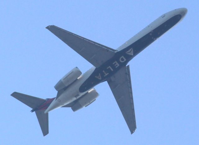 Boeing 717-200 (N988DN)
