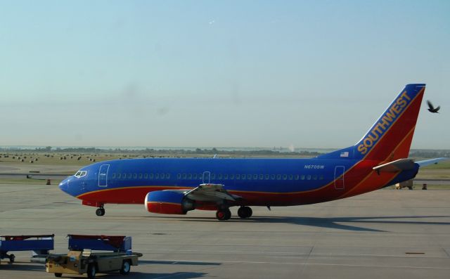 BOEING 737-300 (N670SW) - Taken on 9/29/09