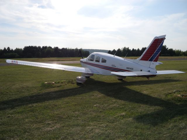 Piper Cherokee (N8240D)