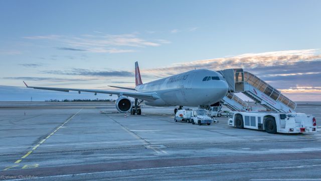 Airbus A330-300 (VP-BUM)