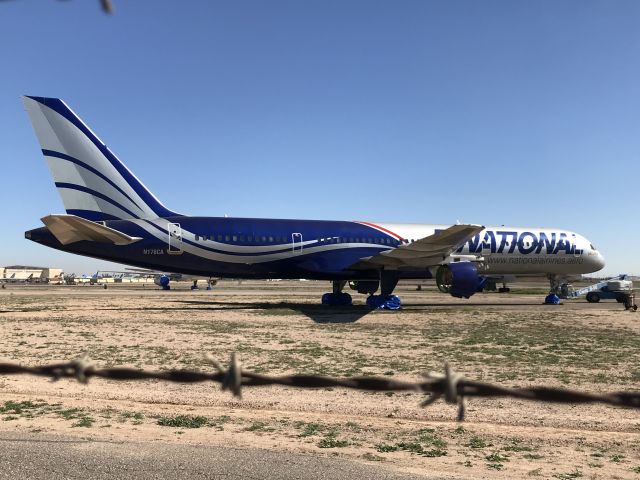 Boeing 757-200 (N176CA)