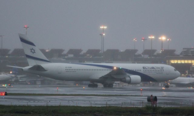 BOEING 767-300 (4X-EAM) - Inaugural arrival for EL AL to Boston in the early morning during a rain storm. 