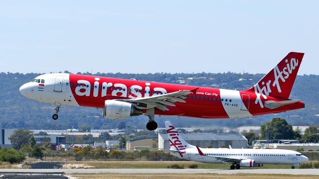 Airbus A320 (PK-AXE) - Airbus A320 AirAsia PK-AXE runway 03 YPPH 261019.