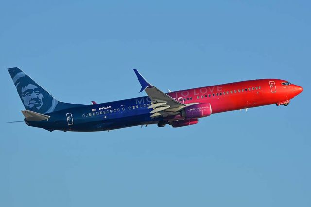 Boeing 737-900 (N493AS) - Alaska Boeing 737-900 N493AS More to Love at Phoenix Sky Harbor on October 27,2017.