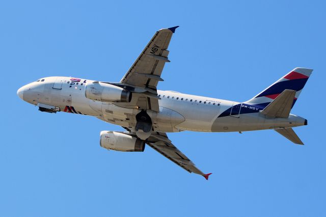 Airbus A319 (PR-MBV)