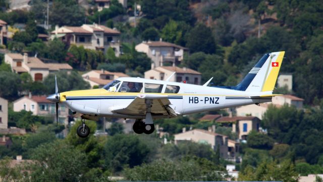 Piper PA-24 Comanche (HB-PNZ)