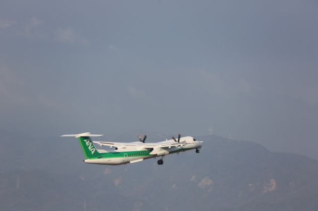 de Havilland Dash 8-400 (JA857A)