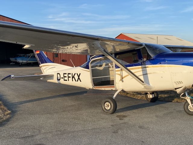 Cessna 206 Stationair (D-EFKX)