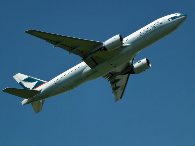 Boeing 777-200 (B-HND)