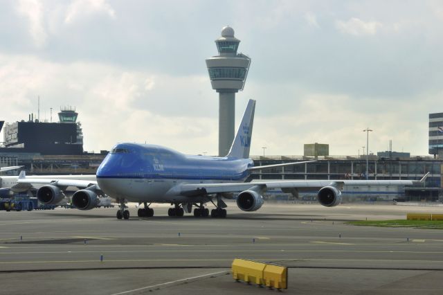 Boeing 747-400 (PH-BFS) - KLM Boeing 747-406(M) PH-BFS in Amsterdam 