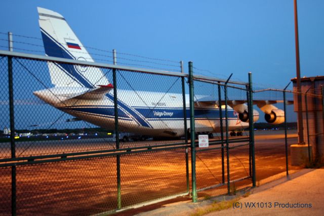 Antonov An-124 Ruslan (RNA82042)