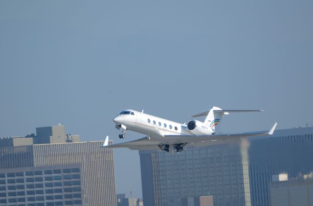 N167TY — - This bird has a cool paint scheme. Rotation out of KLAX.