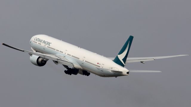 BOEING 777-300ER (B-KPJ) - Cathay leaving Los Angeles in the new livery