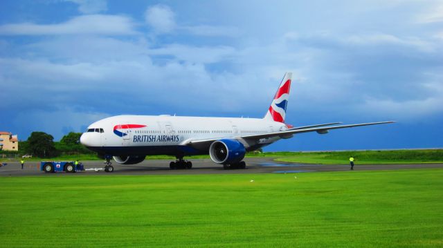 Boeing 777-200 (G-VIIX)