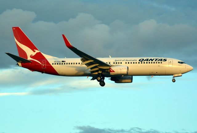 Boeing 737-800 (VH-VXU)