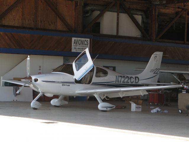 Cirrus SR-22 (N722CD)