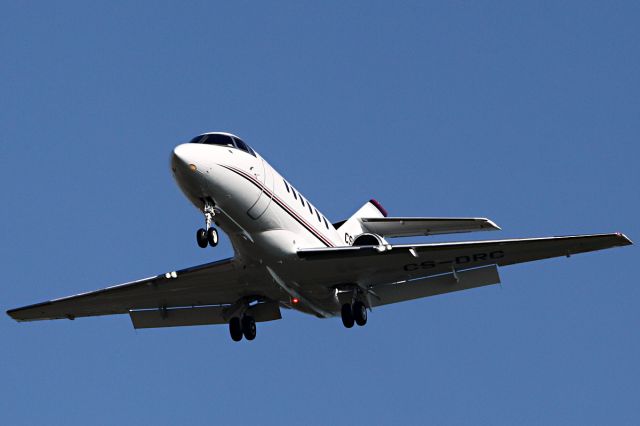 Hawker 800 (CS-DRC)