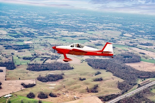 Vans RV-6 (N1067S) - Flying North of BWG.