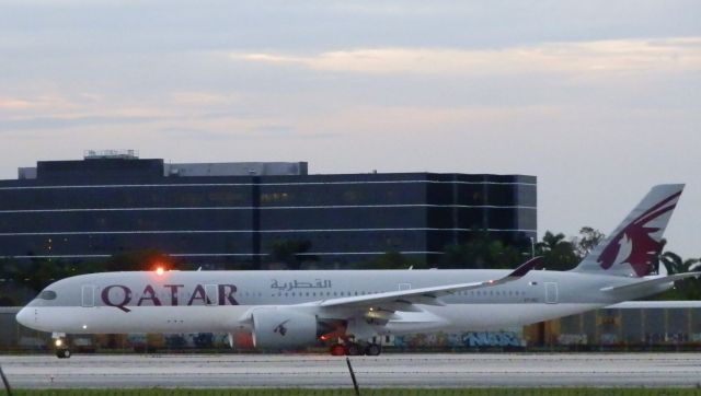 Airbus A350-900 (A7-ALI)