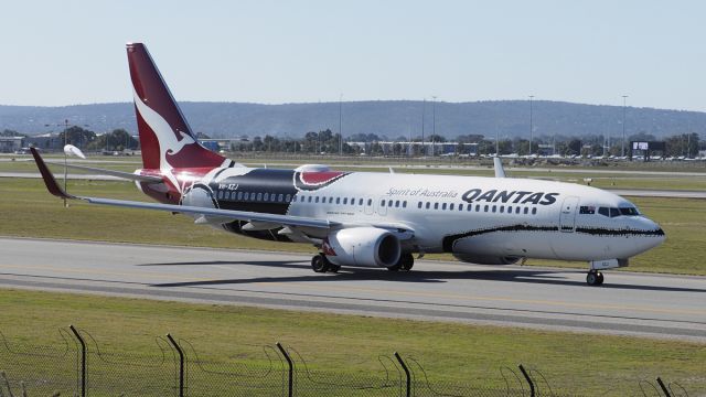 Boeing 737-800 (VH-XZJ) - Boeing 737-800 Qantas VH-XZJ 16/06/18.