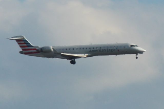 Canadair Regional Jet CRJ-700 (N528EG) - LAnding Runway: 28C. IFR. Squawk 2134. Operating as "Envoy" ENy3529/AA3529 on 9/04/2018.