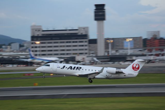 Canadair Regional Jet CRJ-200 (JA201J)