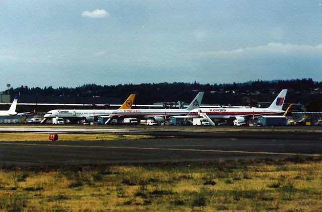 Boeing 757-200 (G-ABNO)