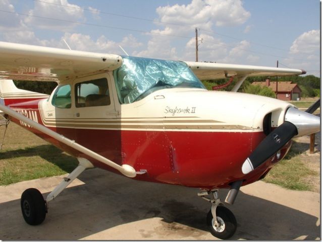 Cessna Skyhawk (N63AM)