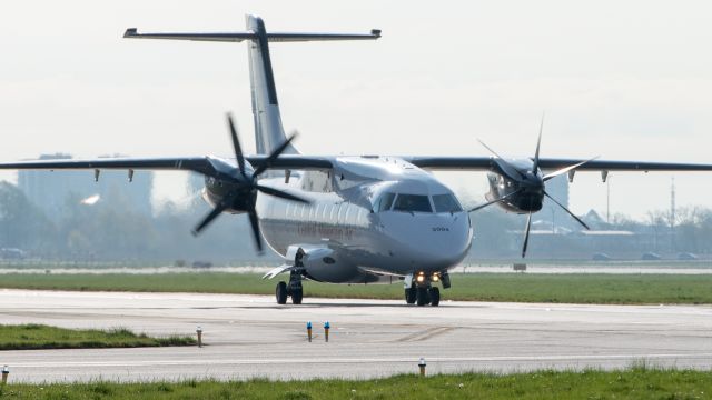 Fairchild Dornier 328 (C-FHVX)